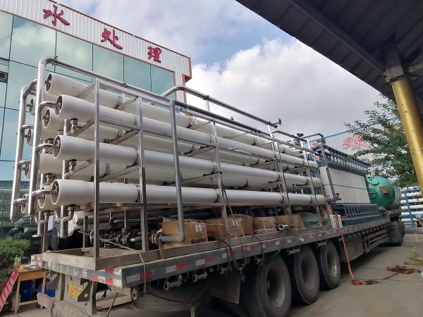 二手反滲透設(shè)備、超濾設(shè)備裝車